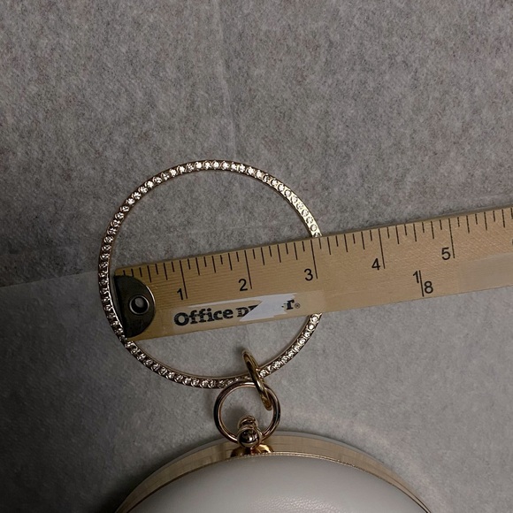 NEW Floral Round Clutch Box Bag Rhinestones Circle Handle - Picture 9 of 11